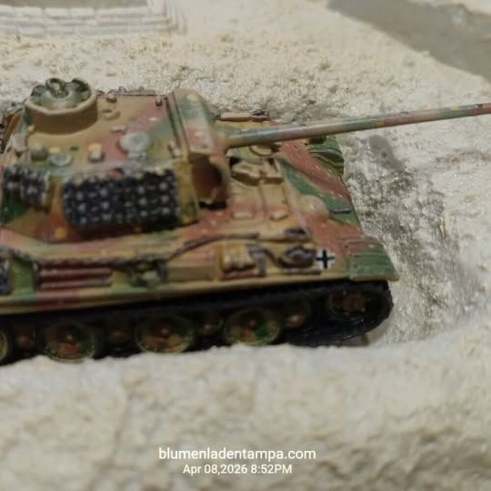 1/144 WWII German Panther Tank Destroyer Diorama
